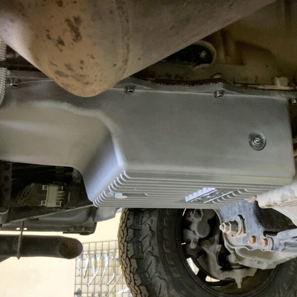 B&M BMM-70395 Hi-Tek Deep Heavy Duty Transmission Pan -  Aluminum